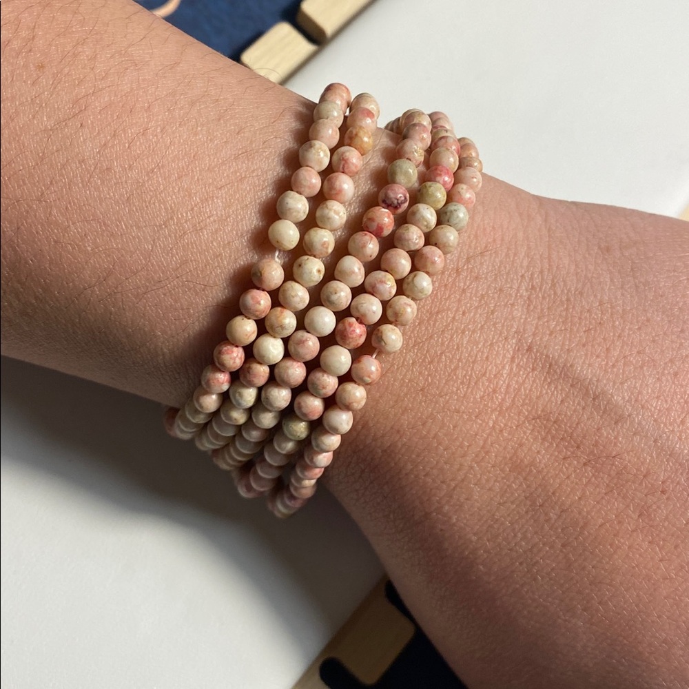 Chic Pink Beaded Necklace